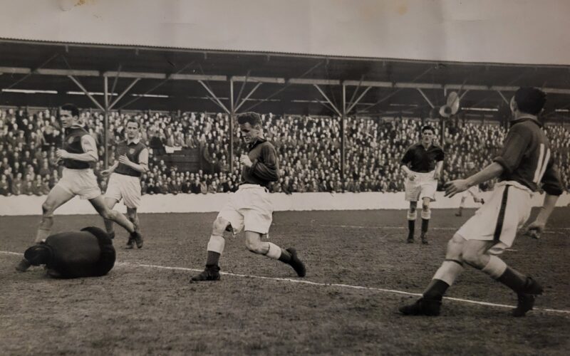 Gwyn Lewis – Playing In The Shadow of the Cannonball Kid